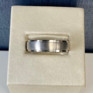 14kw-G01672 White Gold Gents Band