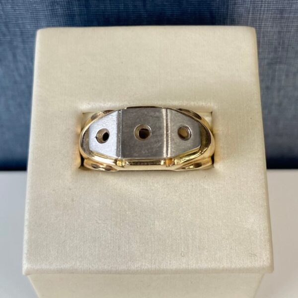Two Tone Three Diamond Setting