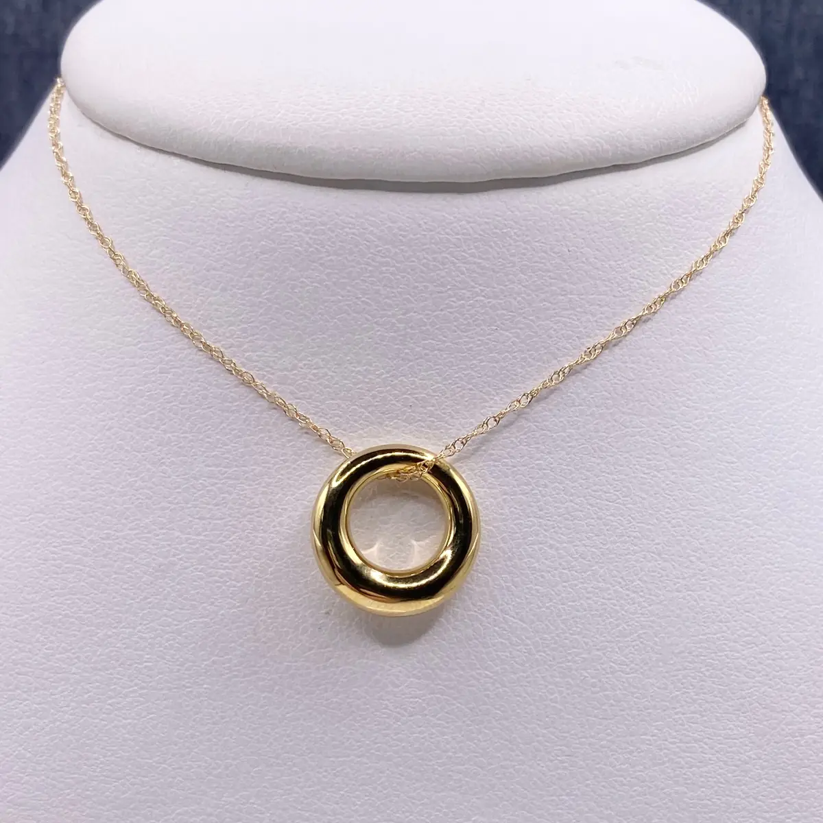 Puffed Torus Necklace in Yellow Gold