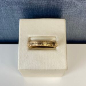 14ky-P00466 Yellow Gold Ring with Engraved Detail