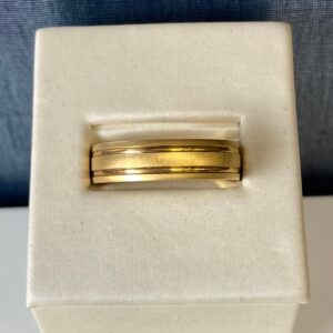 18ky-P00483 Ribbed Yellow Ring