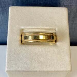18ky-P00491 Milgrain Detail on Yellow Gold Band