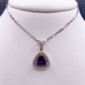 Amethyst Pendant with Filigree in White Gold