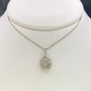 Round Mounting with Diamond Halo