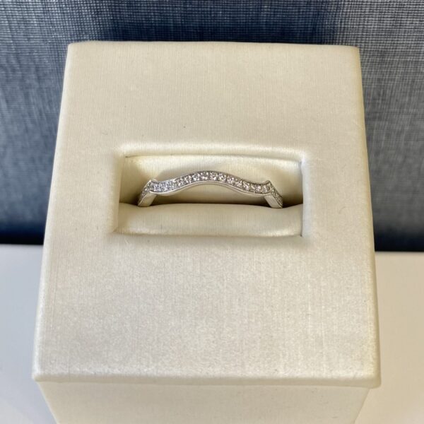 Flush Fit Diamond wedding band in White Gold