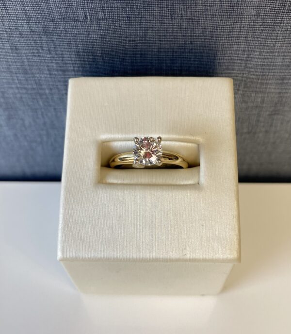 Diamond Engagement Ring in Yellow Gold