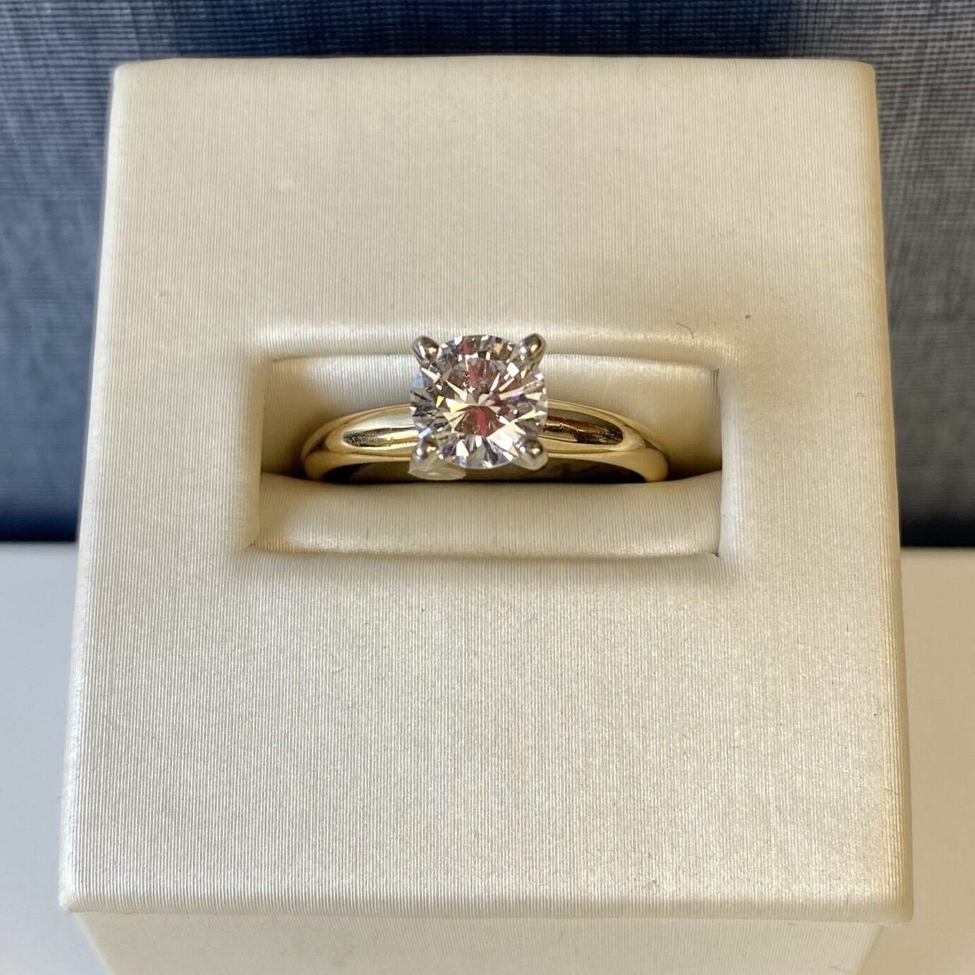 Diamond Engagement Ring in Yellow Gold
