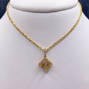 Diamond Bail and Halo Mounting