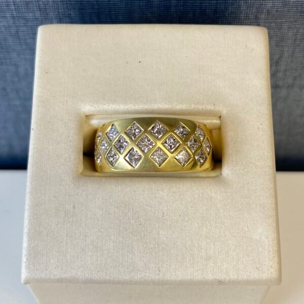 Princess Diamonds in Yellow Gold Band