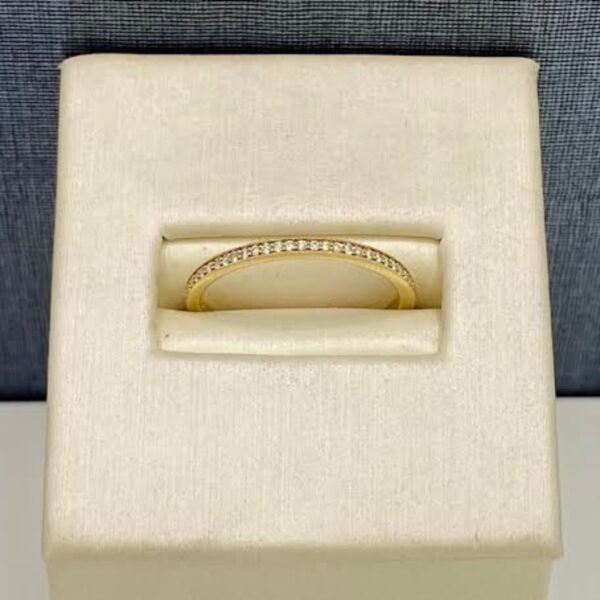 Diamond and Milgrain Ring in Yellow Gold