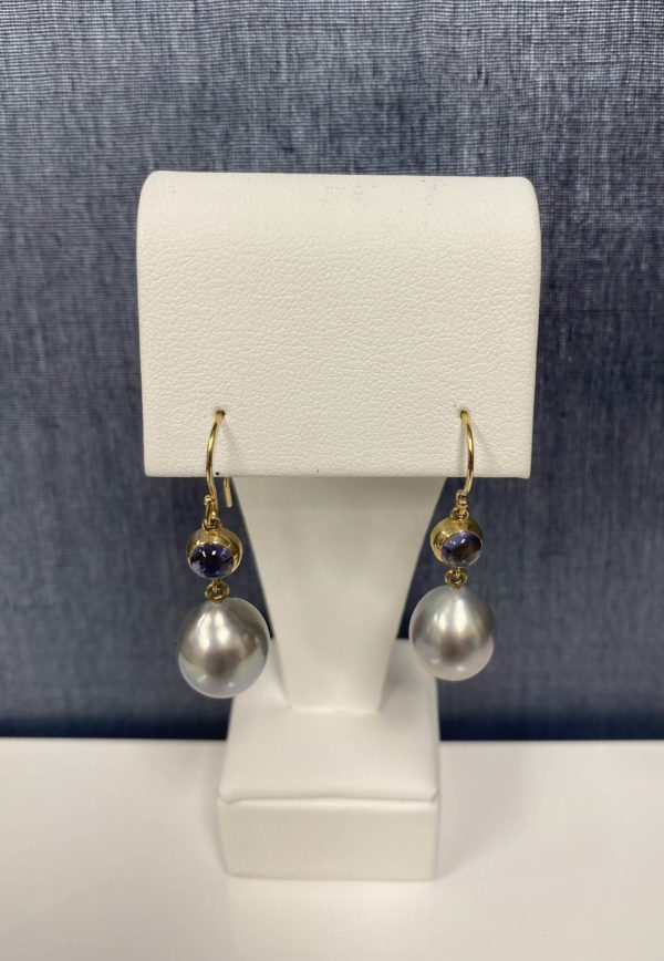 Pearl Earrings in 14k Yellow Gold