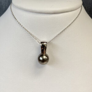 Pearl and 14k White Gold Pendant
