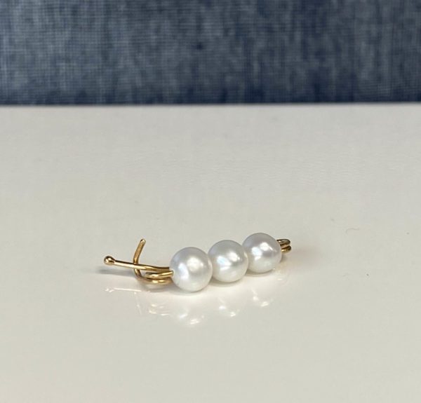 Cultured Pearls Pin in 14k Yellow Gold