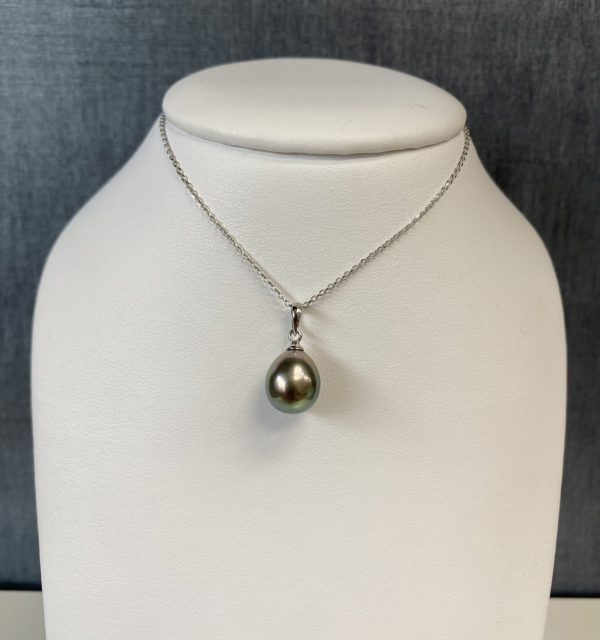 Cultured Pearl Pendant in 14k White Gold