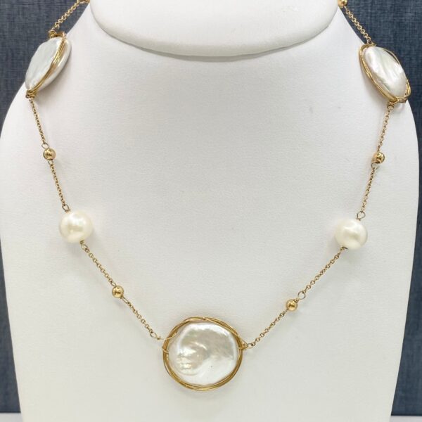 Freshwater Pearl Necklace in 9k Yellow Gold
