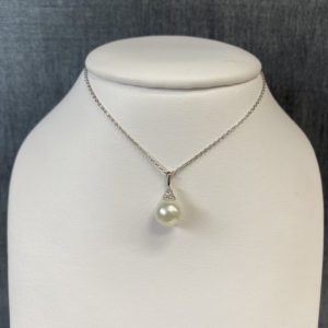 Fresh Water Pearl and Diamond Necklace in 14k White Gold