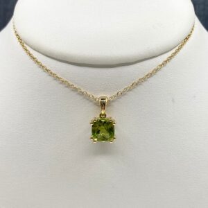 Peridot Pendant in Yellow Gold