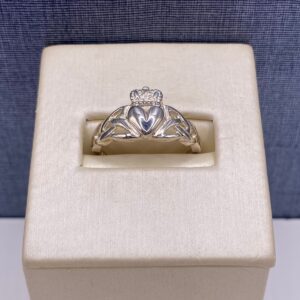 Sterling Silver Claddagh Ring