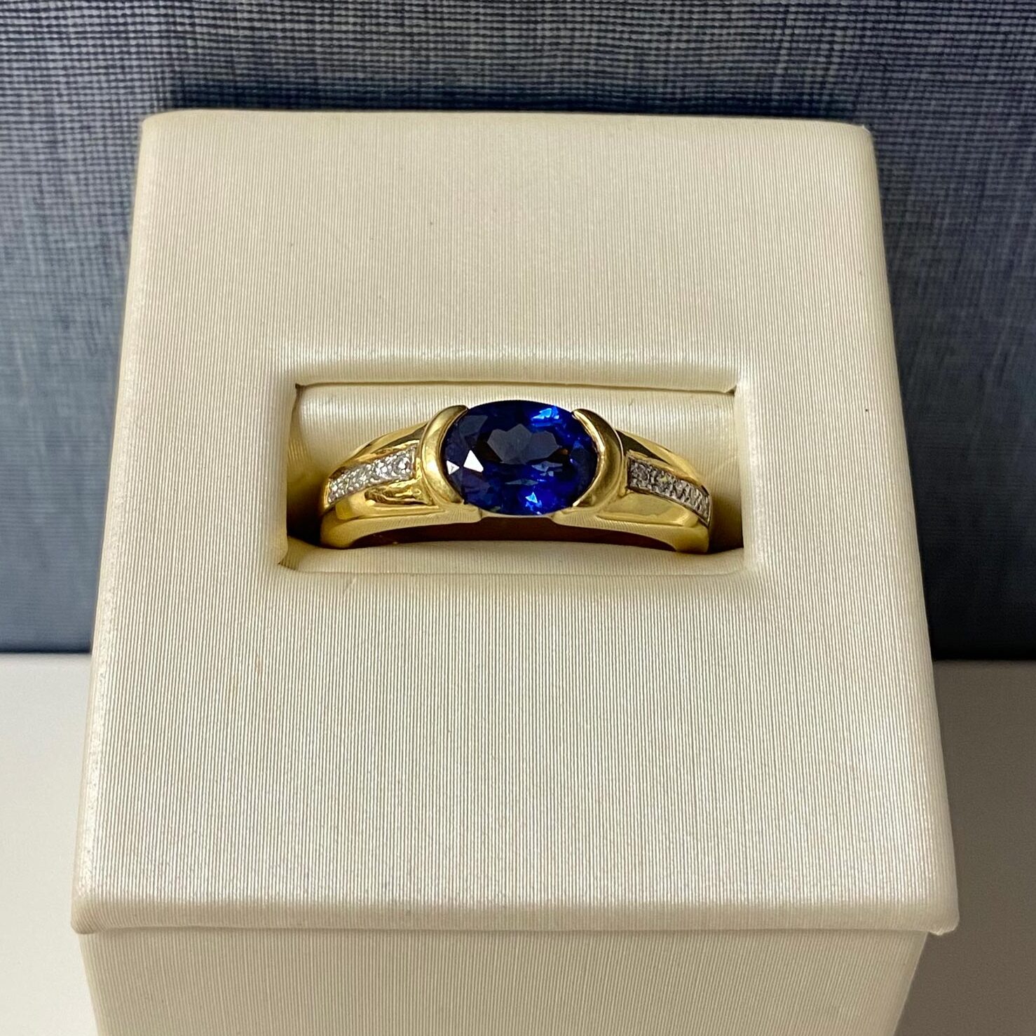 Sapphire and Diamond Yellow Gold Ring