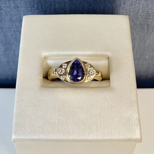 Pear Shaped Tanzanite with Diamonds Yellow Gold Ring
