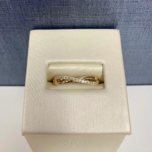 Semi-Infinate Diamond and Yellow Gold Ring