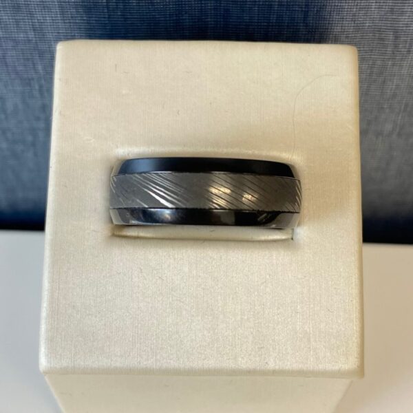 Zirconium Ring with Engraved Detail